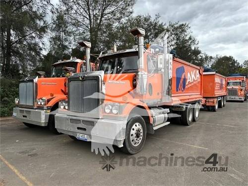 caption 2011 WESTERN STAR 4800FX
