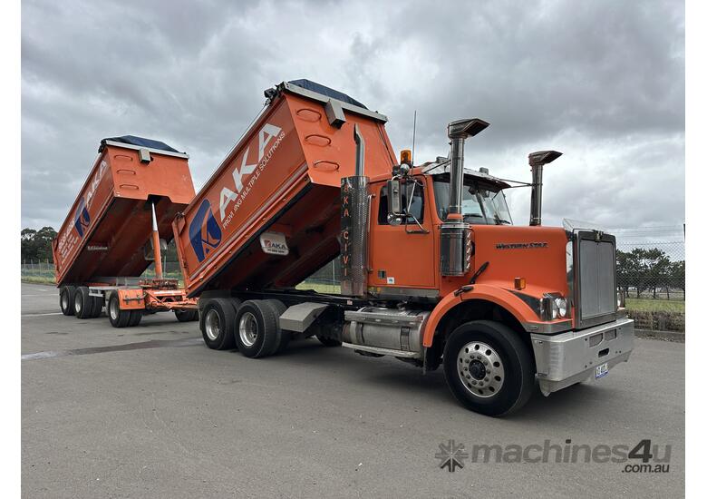 caption 2011 WESTERN STAR 4800FX