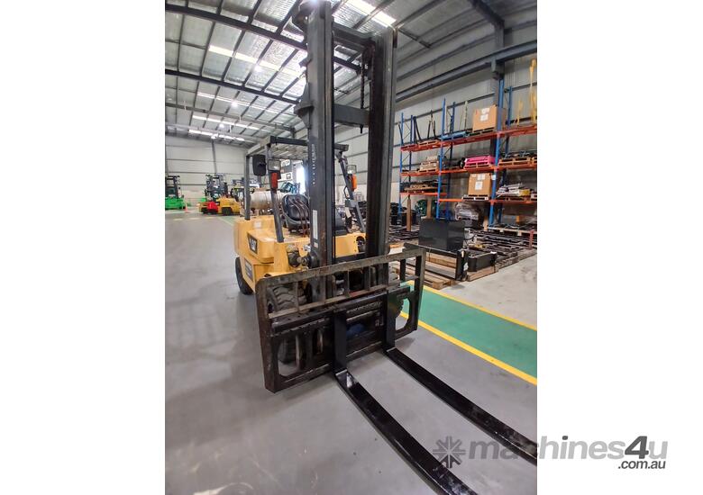 caption Used Cat 4.5T LPG Forklift - GP45KT