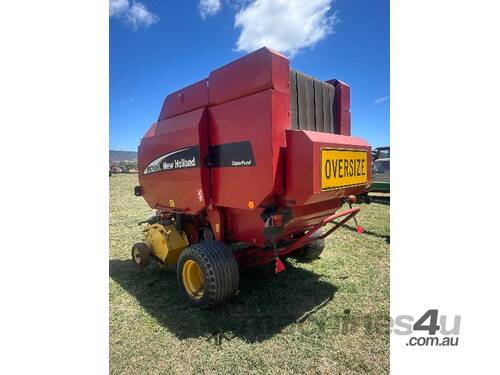 New Holland BR750 Round Baler