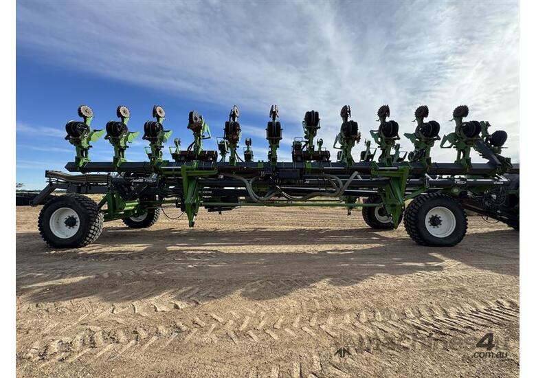 caption 2015 BOSS 24 METRE PRECISION PLANTER