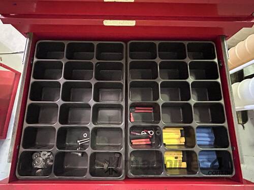 caption Wurth Stand with Draws and Contents