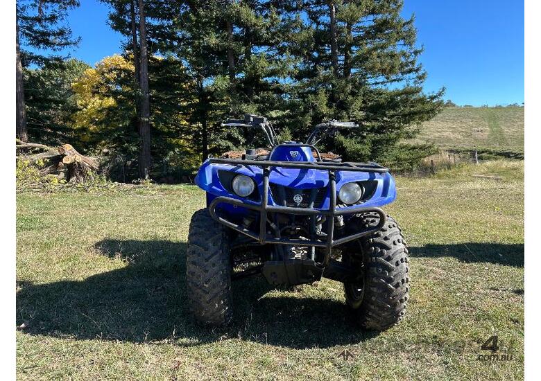 caption Yamaha Grizzly 350