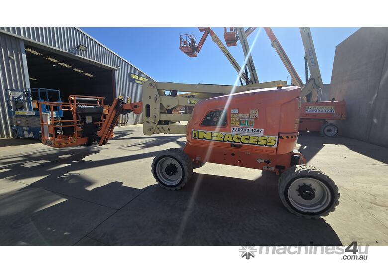 caption JLG 450AJ Articulating Rough Terrain Boom Lift