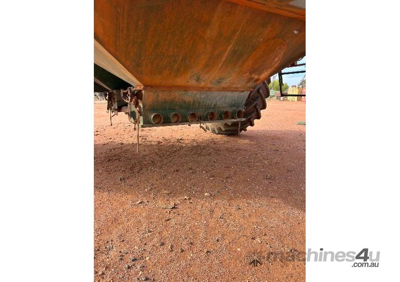 caption Simplicity Air Seeder