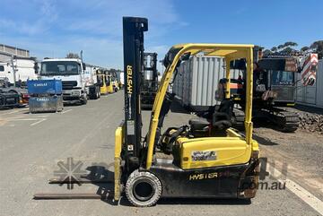 2014 Hyster J1-8XNT MWB (narrow isle e/forklift - high lift)