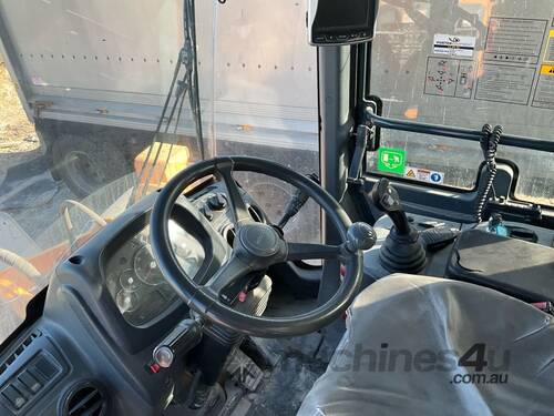Hyundai HL 757-9 Articulated Wheel Loader