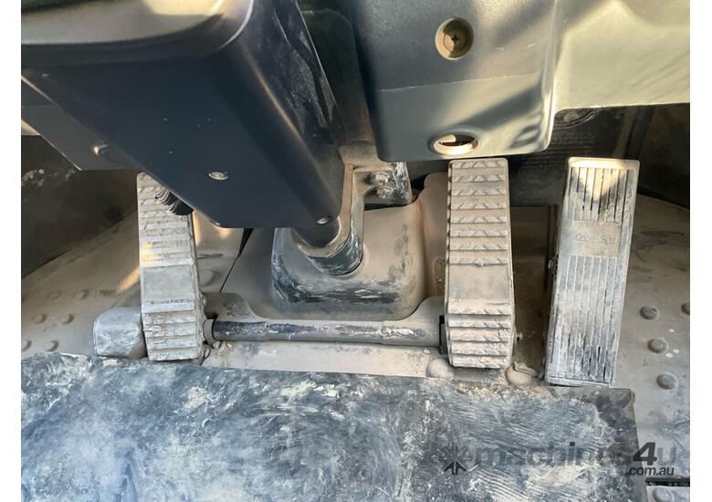 caption Hyundai HL 757-9 Articulated Wheel Loader