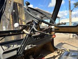 1988 Caterpillar V300B Forklift - picture0' - Click to enlarge