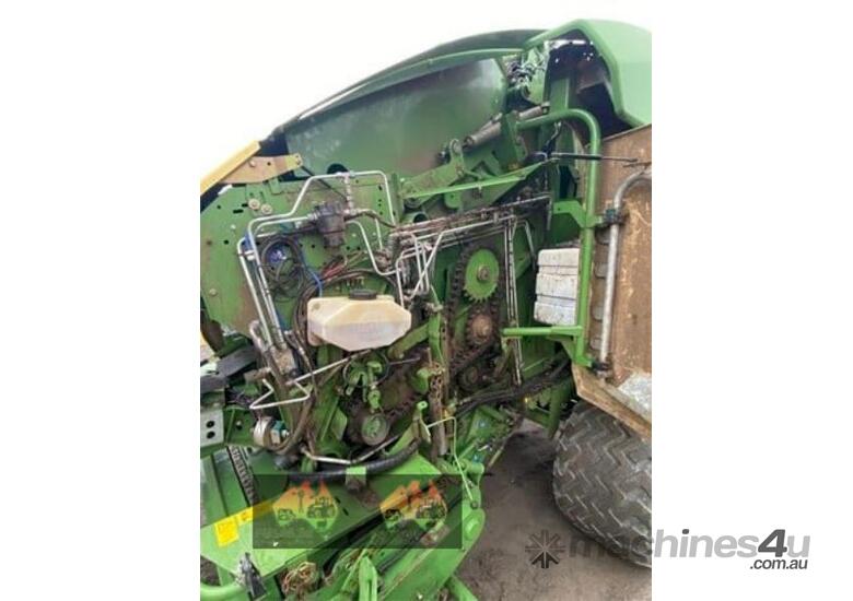 caption (8930) Krone Comprima CV150XC Baler ( NOTE NO BUYERS PREMIUM )