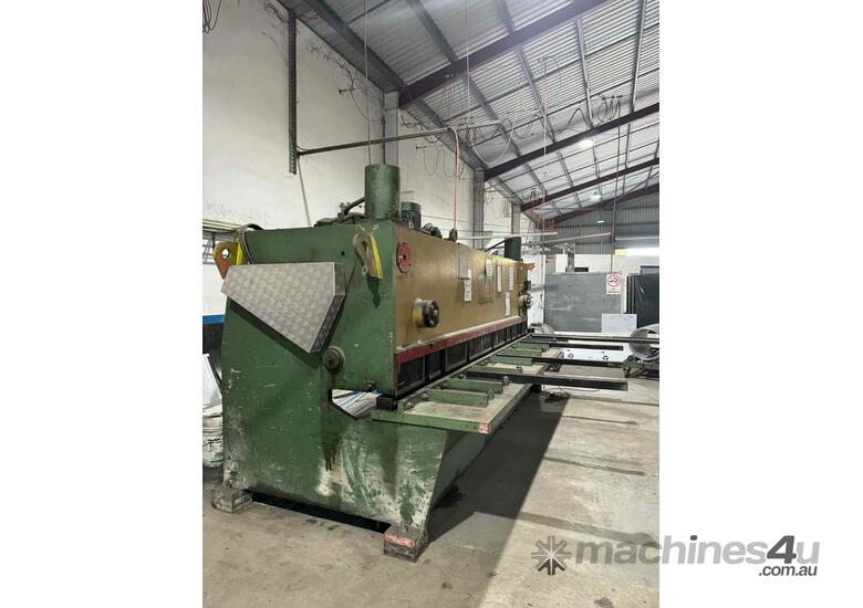 caption Kleen Guillotine