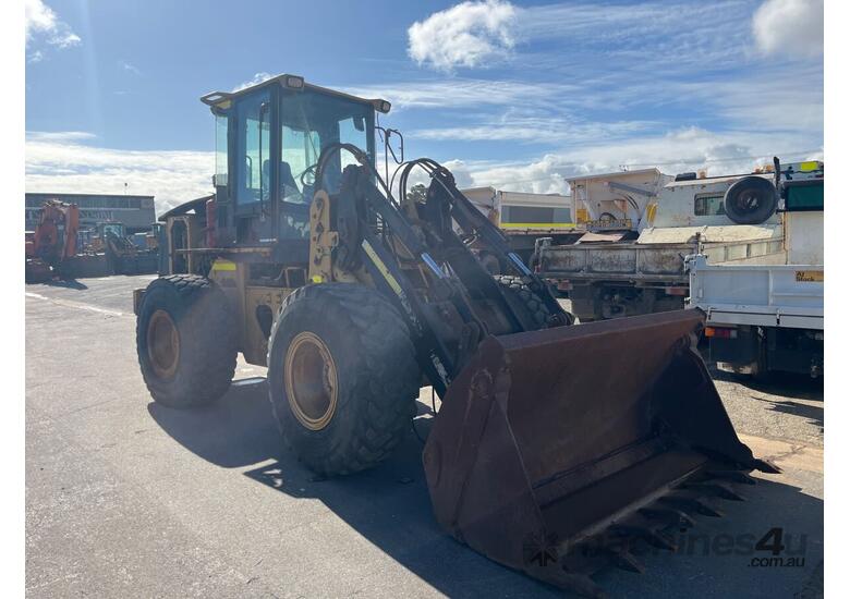 caption 2002 Caterpillar IT28G Integrated Toolcarrier