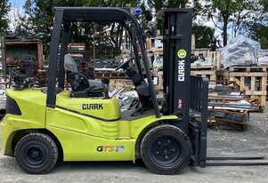 Clark GTS30L # 3 Tonne Gas Forklift # 3000kg Load Capacity # 4800mm Lift Height