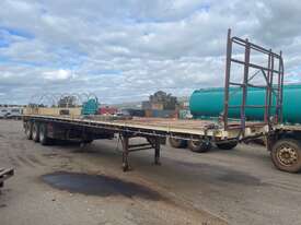 Howard Porter Tri Axle Flat Top Trailer - picture0' - Click to enlarge