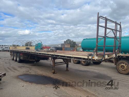 Howard Porter Tri Axle Flat Top Trailer