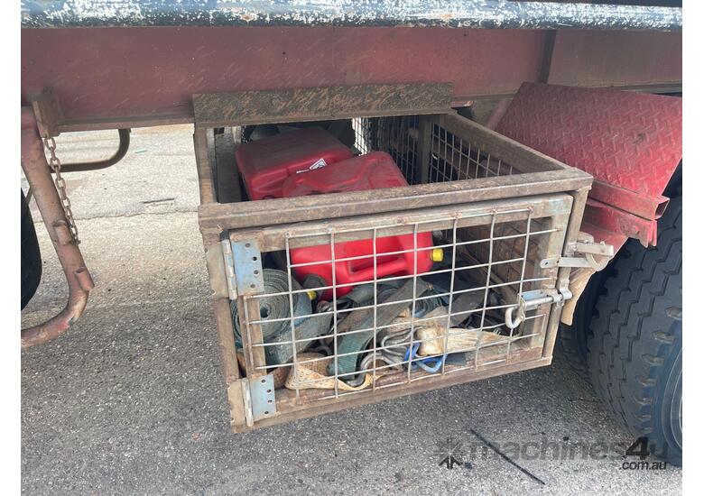 caption Howard Porter Tri Axle Flat Top Trailer