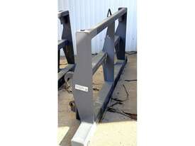 4 PRONG HAY SPEAR, AUS HITCH  - picture0' - Click to enlarge