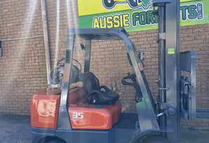 3.5 Ton Stubbie Nissan Power Forklift