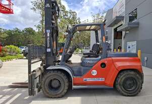Wollongong Forklift: 2017 Toyota 7T, LPG, 2-Stage Standard Mast, 4m Lift! Wollongong Forklift: 2017 Toyota 7T, LPG, 2-Stage Standard Mast, 4m Lift!