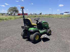 John Deere E130 - picture0' - Click to enlarge