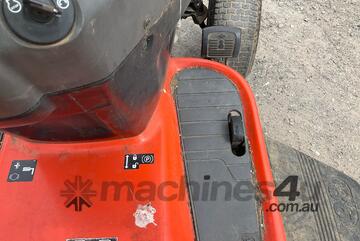 2011 Husqvarna LTH2038 Ride On Mower