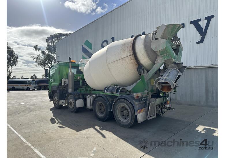 2015 Isuzu FYH 8x4 Concrete Agitator
