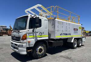 2013 Hino 2628 500 6x4 Service Truck
