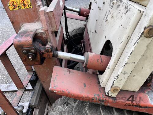 Nissan PF02 Forklift