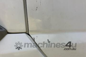 2015 Nissan UD GW 26 420 Prime Mover Day Cab