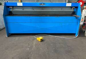 Pacific Mk-3 2440mm x 3.2mm hydraulic guillotine