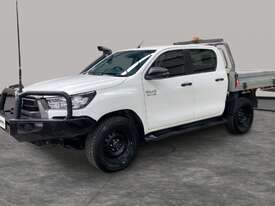 2020 Toyota Hilux 4x4 SR Dual Cab T/Diesel (Auto) - picture0' - Click to enlarge