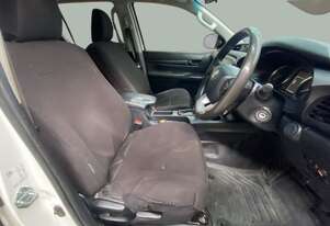 2020 Toyota Hilux 4x4 SR Dual Cab T/Diesel (Auto)