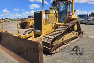 Caterpillar 2000   D6M LGP