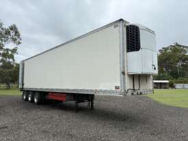 2002 Lucar Standard Tri Axle Refrigerated Pantech Trailer - picture0' - Click to enlarge