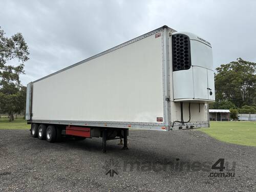 2002 Lucar Standard Tri Axle Refrigerated Pantech Trailer