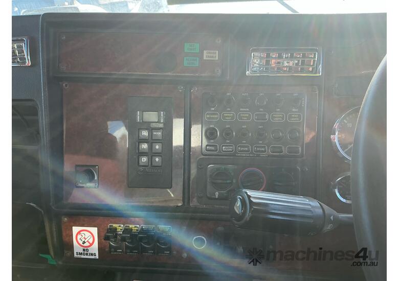 2007 Kenworth T350 Concrete Mixer