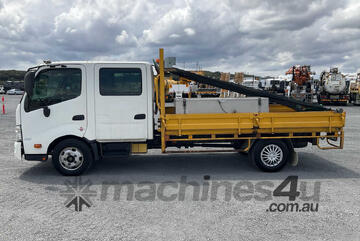 2015 Hino 300 616 Crew Cab Table Top