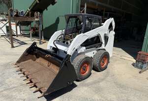 Bobcat s205   excavator