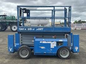 2006 GENIE GS3268RT SCISSOR LIFT - picture2' - Click to enlarge