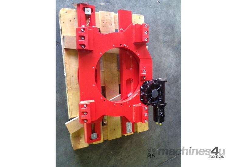 caption Bolzoni Auramo 3.5 tonne RC3511 360 degree Rotator