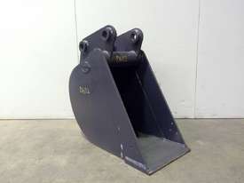 UNUSED 450MM HIGH VOLUME SAND BUCKET SUIT 8-11T EXCAVATOR D602 - picture1' - Click to enlarge