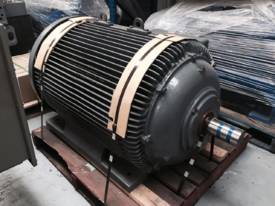 400kw 4 Pole 415v Pope AC Electric Motor - picture0' - Click to enlarge