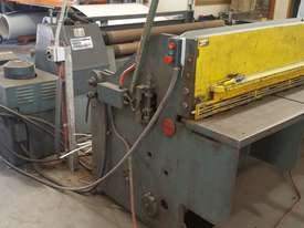 Metal Guillotine - Kleen for sale 2.4m x 4mm. Used - picture1' - Click to enlarge