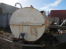 Misc Water Cartage Tank - picture0' - Click to enlarge