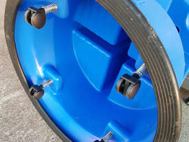 Safety Step With Retractable Castors - picture0' - Click to enlarge