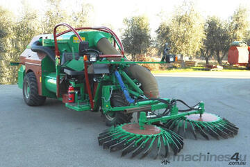 Self-propelled harvesters C 300 S