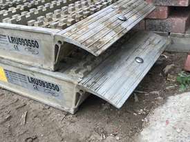 Loading ramps digger brand 6.2 tonne - picture0' - Click to enlarge