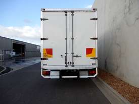 Hino FC 1022-500 Series Cab chassis Truck - picture2' - Click to enlarge