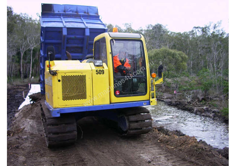 6.0 Tonne Dump Truck for HIRE