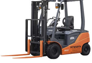 Toyota 2.5T 4 Wheel Battery Electric Forklift from $28 per day!